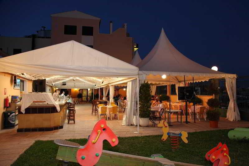 Hotel Restaurante Emilio Hellín Exterior foto